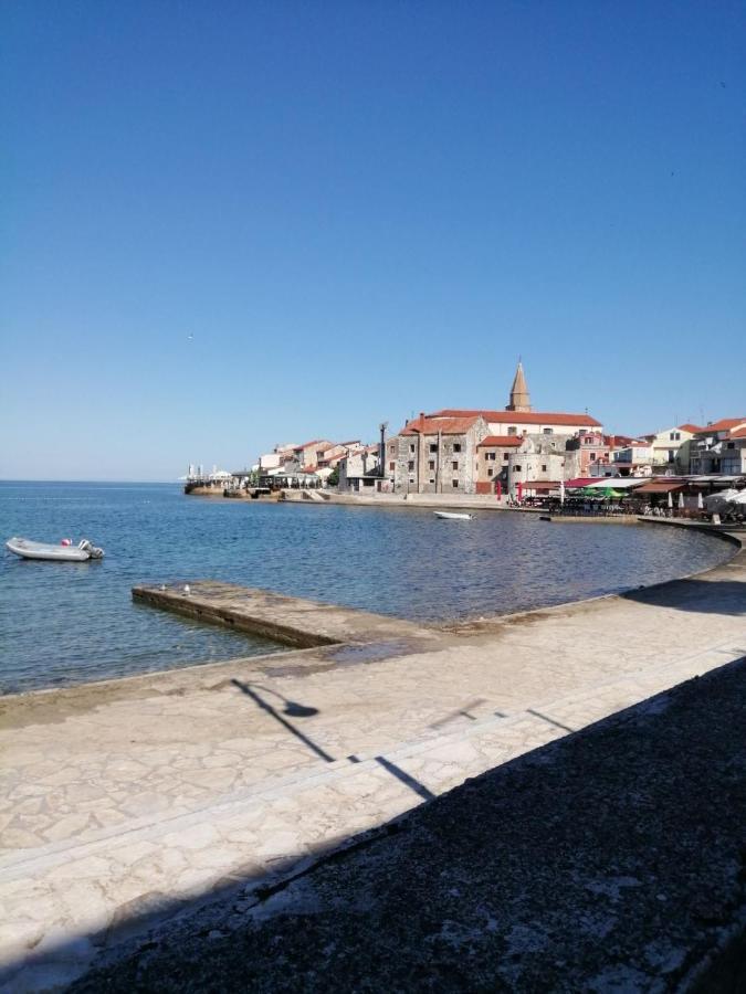 City Center Apartment Umag Bagian luar foto