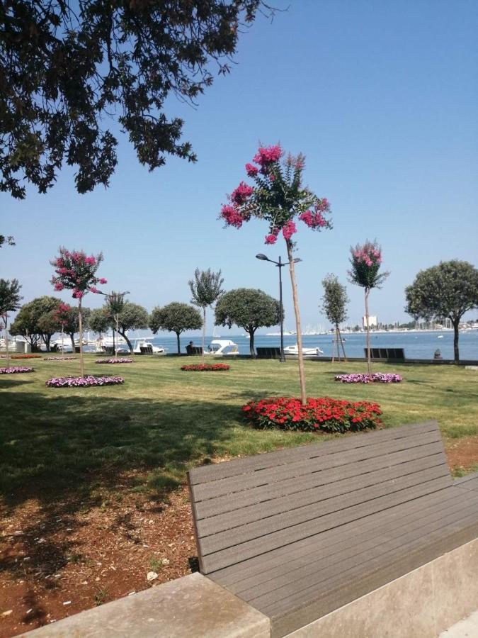 City Center Apartment Umag Bagian luar foto