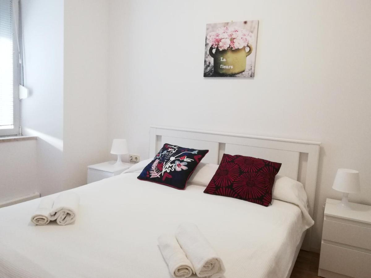 City Center Apartment Umag Bagian luar foto