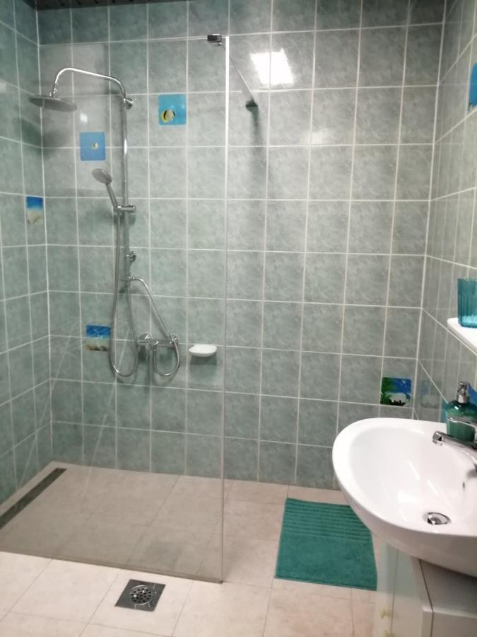 City Center Apartment Umag Bagian luar foto